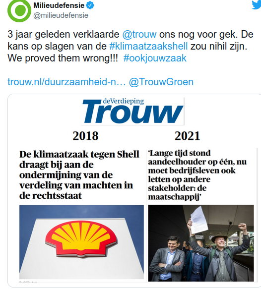 Twitterbericht van Trouw met het verschil tussen 2018, toen ze ons niet geloofden en 2021 toen we de rechtszaak wonnen. 