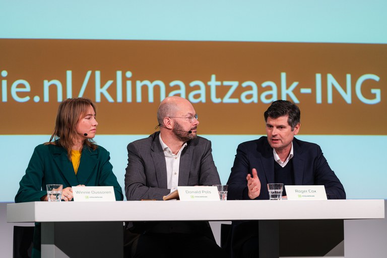 Aankondiging Klimaatzaak ING. Foto: Edo Landwehr