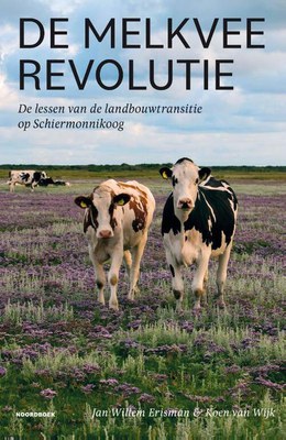 melkveerevolutie.jpg Omslag van het boek De melkveerevolutie met koeien tussen de bloeiende heide