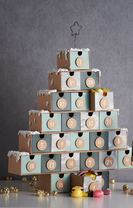 Kerstboom_adventskalender (1).jpg Kerstboom_adventskalender (1).jpg