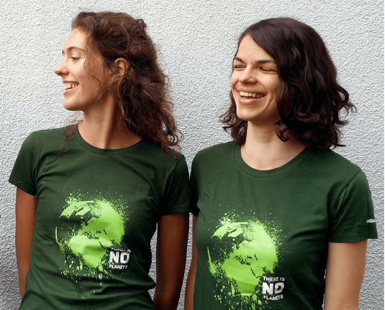 t-shirt.png